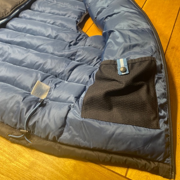 Southern Tide Duck Down Puffer Zip Winter Vest Navy Large EUC - Picture 8 of 16